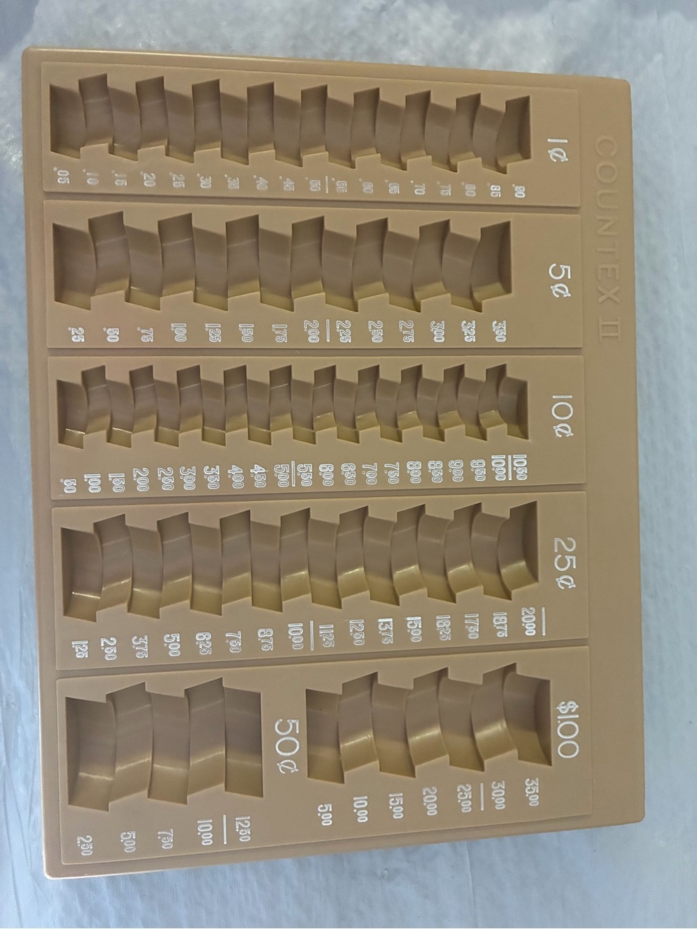 Source Unknown Tan Coin Sorting Tray - Multipurpose Coin Organizer